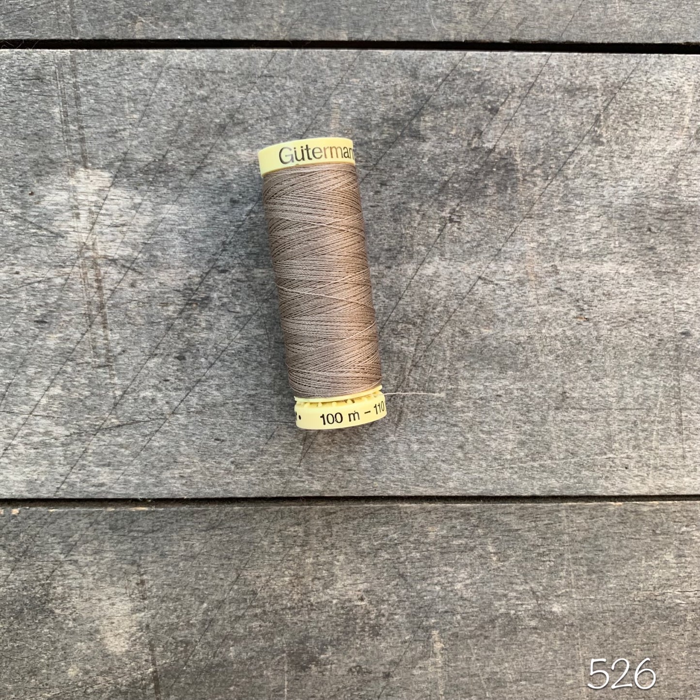 Gütermann sew-all thread - #526 fawn beige
