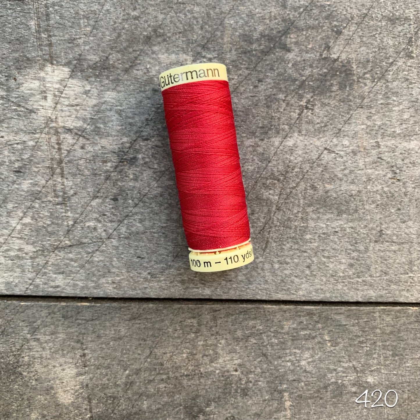 Gütermann sew-all thread - #420 chili red