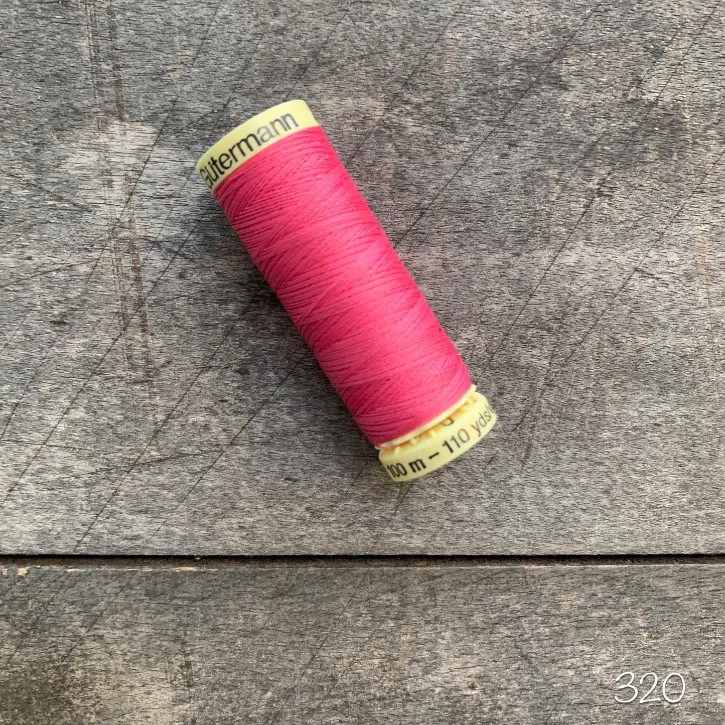 Gütermann sew-all thread - #320 dusty rose