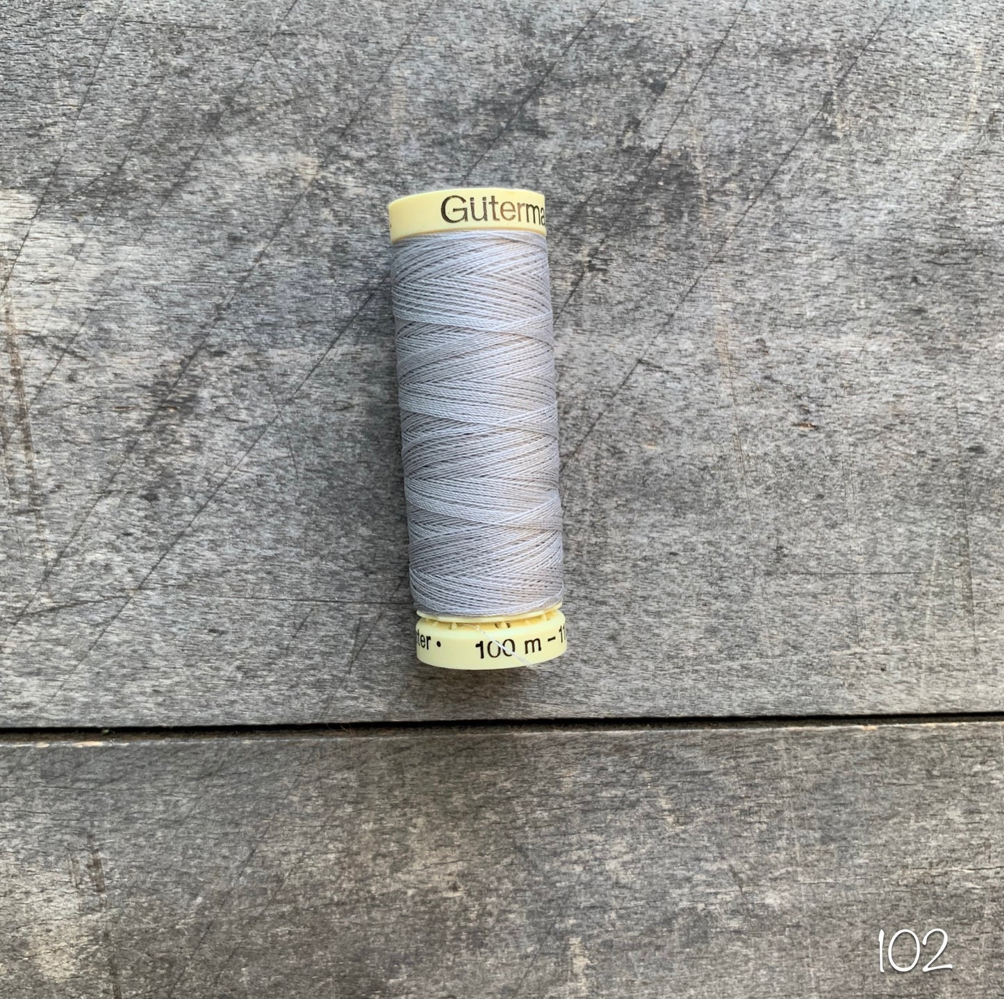 Gütermann sew-all thread - #102 mist grey